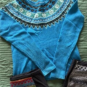 Skhoop Sweater AND Skirts (2) - Women’s Small